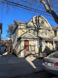 /international/us/95-27-116th-street-richmond-hill-ny-110119518155/