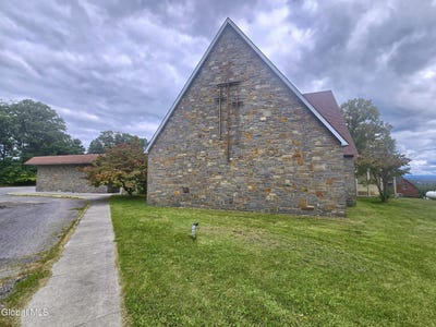 /international/us/16-hillcrest-drive-ravena-ny-110110306741/