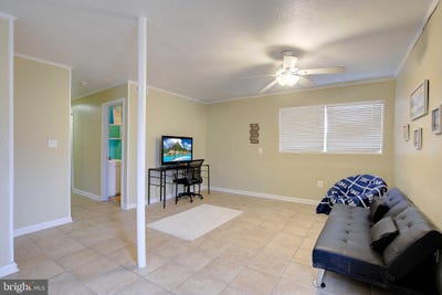 /international/us/1220-grove-avenue-shady-side-md-110100418022/?lang=en