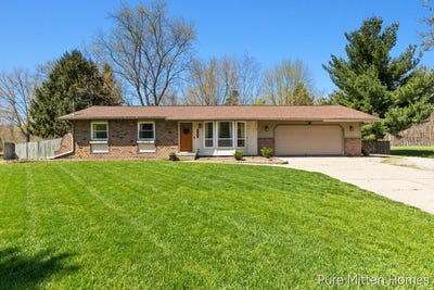 /international/us/13839-windemere-drive-nw-grand-rapids-mi-110107516328/