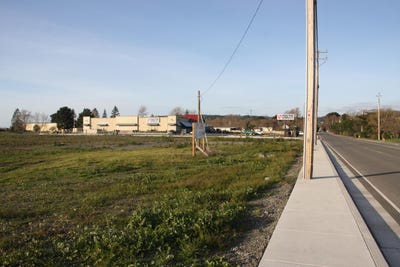 /international/us/21-river-ranch-road-fortuna-ca-110082312481/