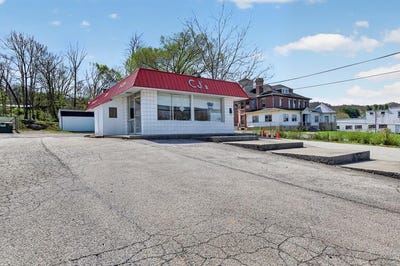 /international/us/534-s-main-marion-va-110107257303/