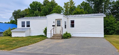 /international/us/23-pennell-street-skowhegan-me-110110083875/