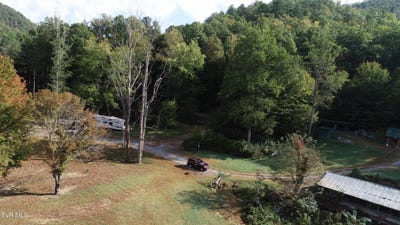 /international/us/110-jones-branch-road-erwin-tn-110120559742/