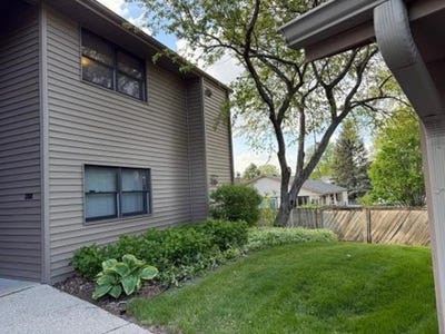 /international/us/2762-atherton-lane-22-rockford-il-110107876427/