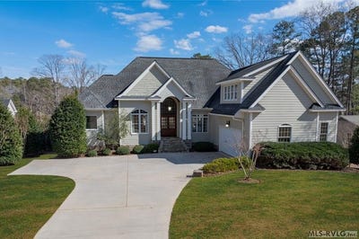 /international/us/11-pine-ridge-drive-s-littleton-nc-110097909629/