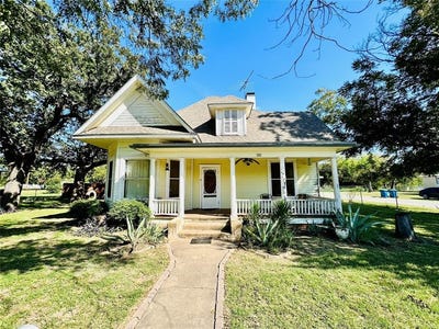 /international/us/200-n-avenue-c-cross-plains-tx-110095440634/
