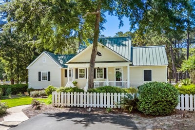 /international/us/4406-hitching-post-ln-murrells-inlet-sc-110108225398/
