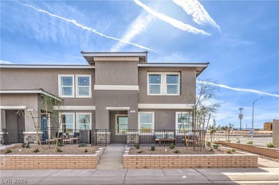 /international/us/914-rosy-starling-street-henderson-nv-110108476299/