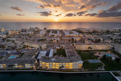 /international/us/6201-2nd-street-e-st-pete-beach-fl-110120419209/