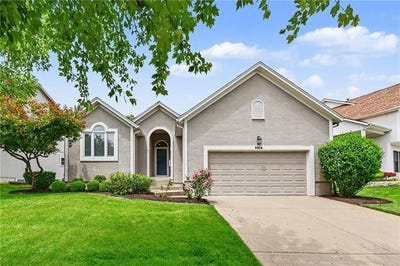 /international/us/9304-w-125th-street-overland-park-ks-110108192522/