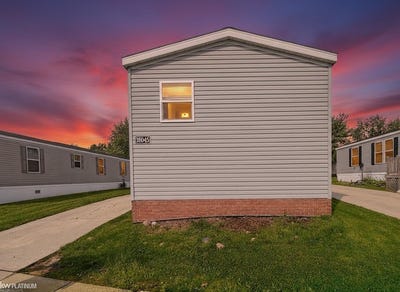 /international/us/38045-ducharme-drive-clinton-township-mi-110108281254/