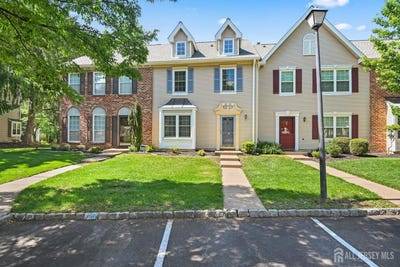 /international/us/67-albury-way-north-brunswick-nj-110110209157/