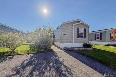 /international/us/41021-old-michigan-ave-canton-twp-mi-110107935897/