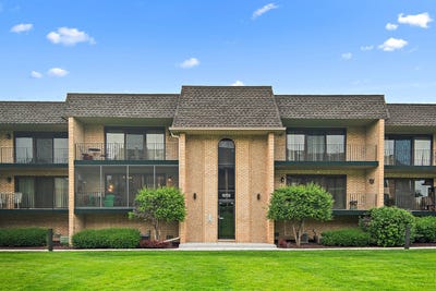 /international/us/15703-old-orchard-court-orland-park-il-110108350615/