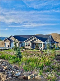 /international/us/190-porter-creek-rd-horseshoe-bend-id-110098751719/