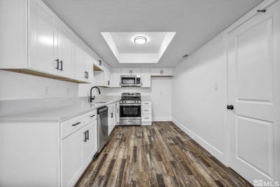 /international/us/2300-dickerson-lot-32-reno-nv-110098453228/