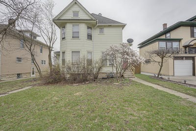 /international/us/706-mcdonough-street-joliet-il-110106960287/