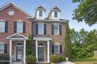 /international/us/4942-exton-park-loop-castle-hayne-nc-110108234867/
