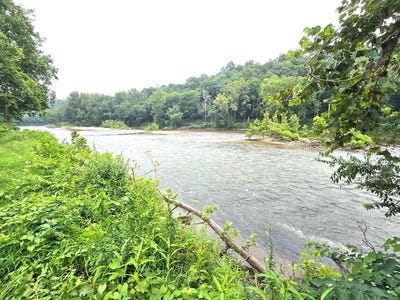 /international/us/tbd-shady-river-drive-austinville-va-110101499520/?lang=id