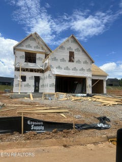 /international/us/199-poppy-place-lenoir-city-tn-110108945568/