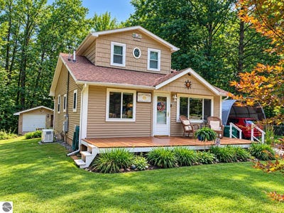 /international/us/3548-lakeside-drive-lupton-mi-110109813121/