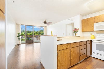 /international/us/98-402-koauka-loop-aiea-hi-110108345422/