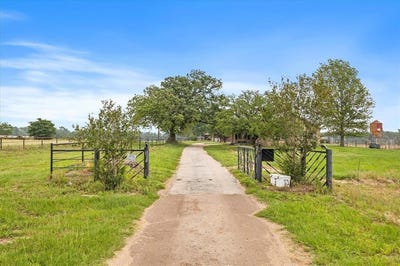 /international/us/529-an-county-road-2304-tennessee-colony-tx-110099997886/