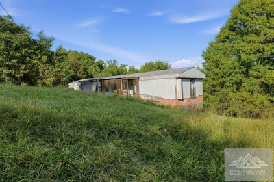 /international/us/205-hillside-dr-christiansburg-va-110120041483/