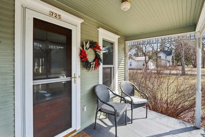 /international/us/725-s-main-street-poynette-wi-110106766663/