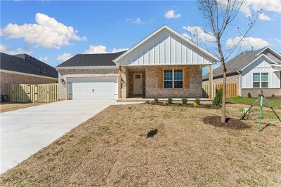 /international/us/1902-edwards-street-pea-ridge-ar-110108477585/