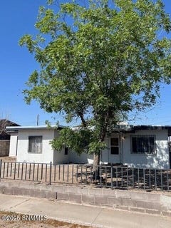 /international/us/1325-paxton-street-las-cruces-nm-110098094709/