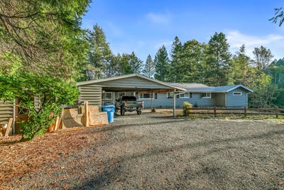 /international/us/10665-redwood-highway-wilderville-or-110106034656/