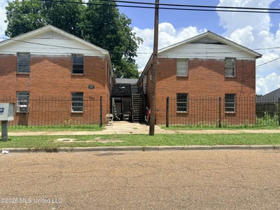 /international/us/707-walthall-street-greenwood-ok-110108818655/