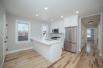 /international/us/10-duffley-court-brookline-ma-110108411827/