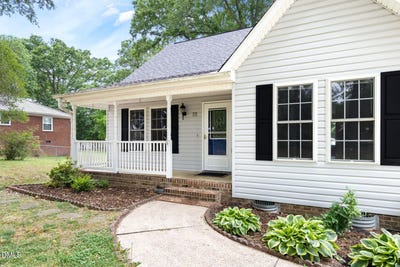 /international/us/111-n-sixth-street-mebane-nc-110107655277/