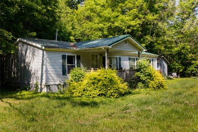 /international/us/628-ky-755-highway-sandy-hook-ky-110100268354/