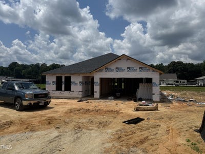 /international/us/37-boston-river-drive-dunn-nc-110101020684/