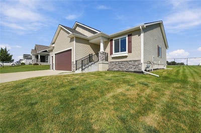 /international/us/1806-lakeview-drive-pella-ia-110110170150/