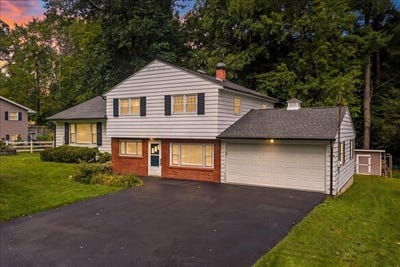 /international/us/234-ridgefield-road-endicott-ny-110119961059/