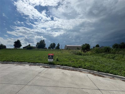 /international/us/436-15th-avenue-se-altoona-ia-110100511527/