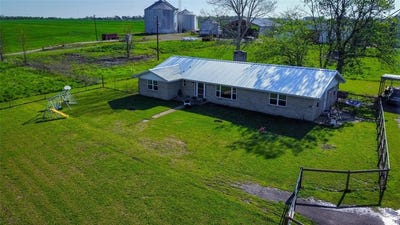 /international/us/1390-farm-road-1159-clarksville-tx-110098622448/