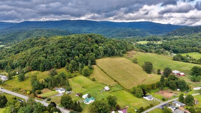 /international/us/12579-w-midland-trl-crawley-wv-110102062327/