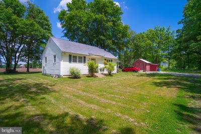 /international/us/5709-plummer-lane-lothian-md-110094192330/