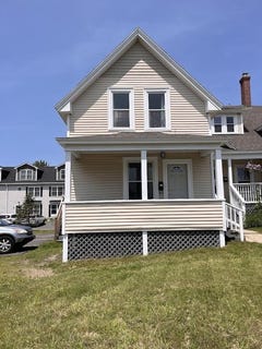 /international/us/408-porter-street-manchester-nh-110107658742/