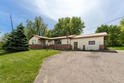 /international/us/660-18th-street-otsego-mi-110108414379/