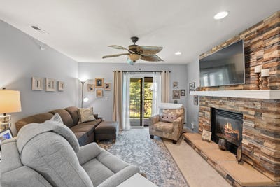 /international/us/4821-86th-street-urbandale-ia-110107607969/