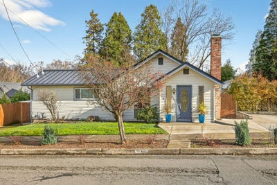/international/us/270-morton-street-ashland-or-110106034274/