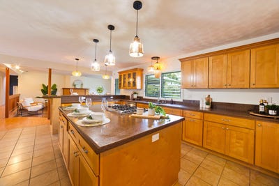 /international/us/15-1506-23rd-ave-keaau-hi-110098484242/
