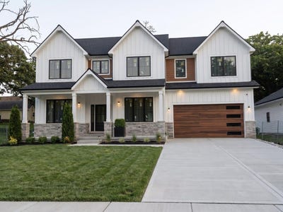 /international/us/850-forest-avenue-glen-ellyn-il-110108252422/